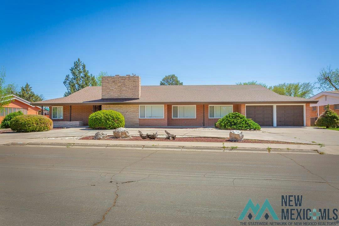1406 W 4TH ST, ROSWELL, NM 88201, photo 1 of 46