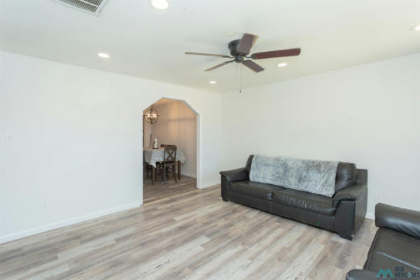 3005 DELICADO DR, ROSWELL, NM 88201, photo 4 of 37