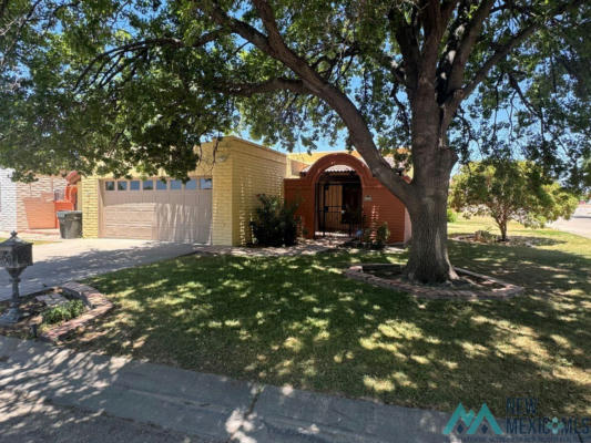 1702 MOUNTAIN SHADOW DR, CARLSBAD, NM 88220 - Image 1