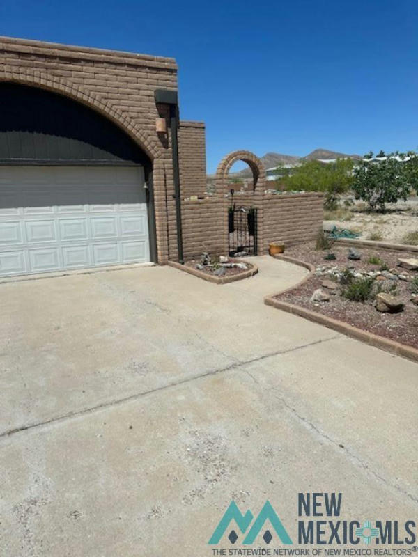 501 CAMINO DEL CIELO, TRUTH OR CONSEQUENCES, NM 87901, photo 1 of 22