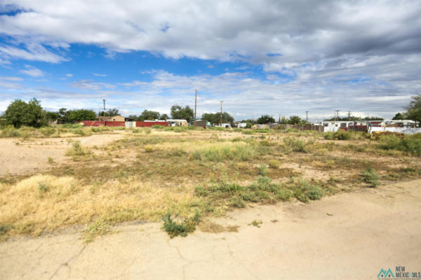 910 S ASH AVE, ROSWELL, NM 88203 - Image 1