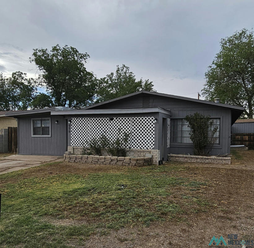 909 DAVIDSON DR, ROSWELL, NM 88203, photo 1 of 18