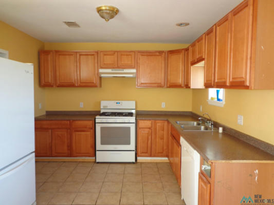 24 AIR LOCK RD, LAS VEGAS, NM 87701, photo 5 of 14