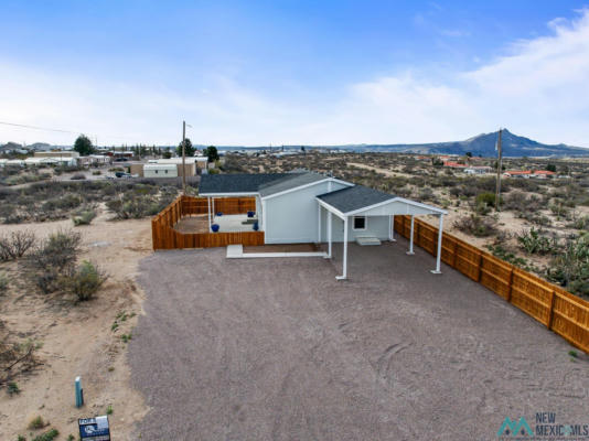 402 SAN ANDRES DR, ELEPHANT BUTTE, NM 87935, photo 3 of 28